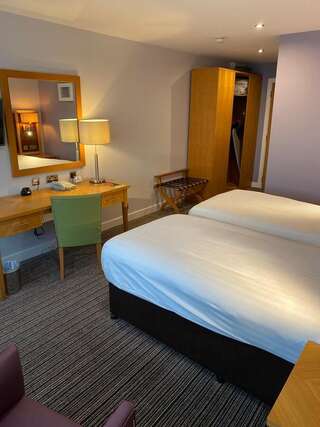 Отель Aspect Hotel Park West Клондолкин Стандартный двухместный номер с 2 отдельными кроватями-2